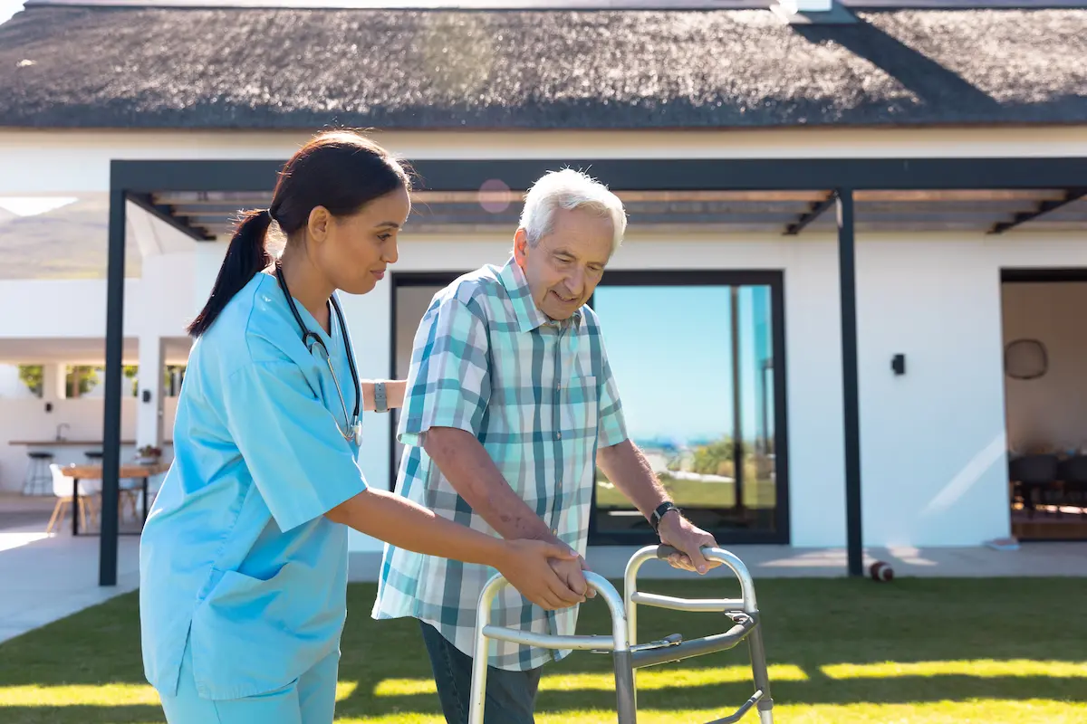 pros and cons of assisted living